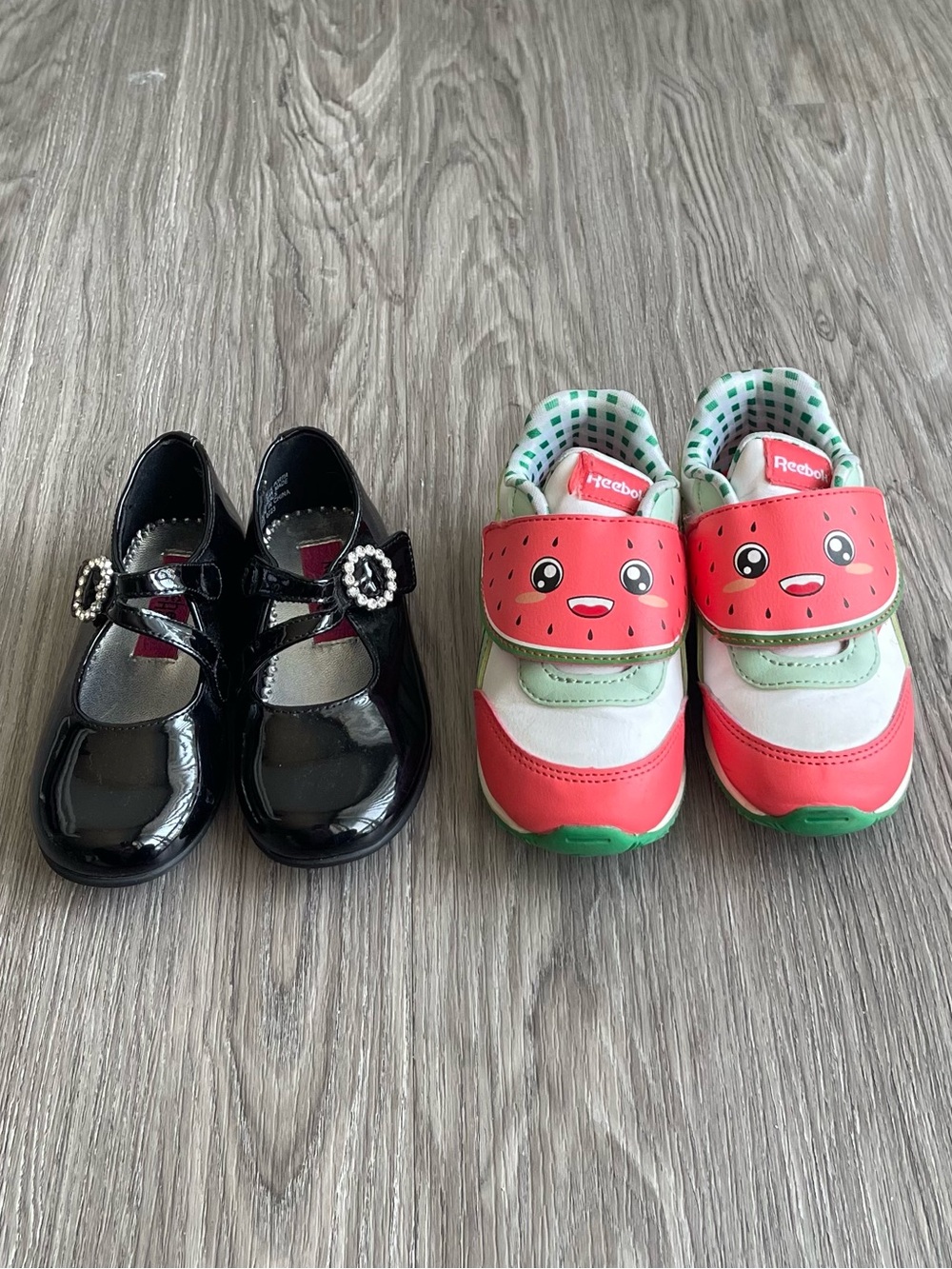 Reebok Kids Strawberry Patch Velcro Sneakers - Red, Green & White